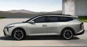 Kia K4 bild 2