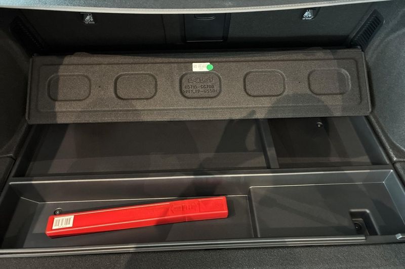 Kia K4 bild 17