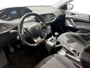 Peugeot 308 bild 4