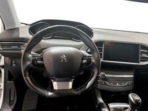 Peugeot 308 bild 7