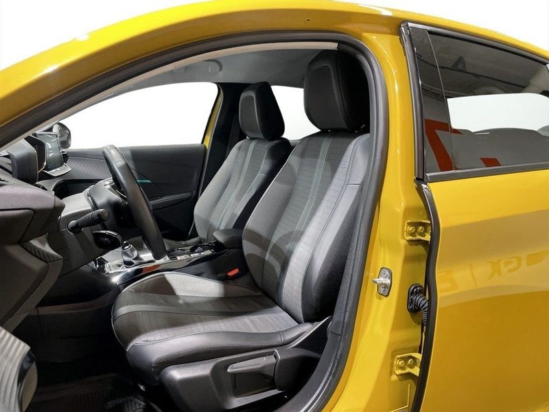 Peugeot 208 bild 4