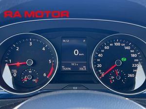 Volkswagen Passat bild 24