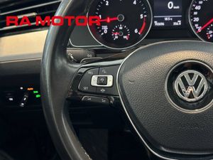 Volkswagen Passat bild 16