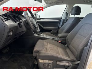Volkswagen Passat bild 12