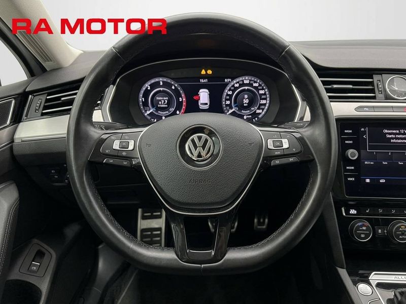 Volkswagen Passat bild 12