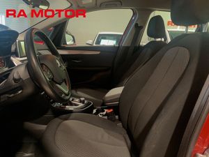 BMW 220 bild 12