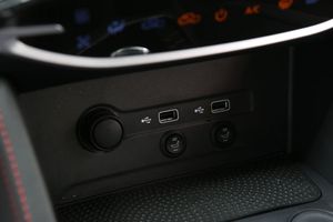Maxus T90 EV bild 20