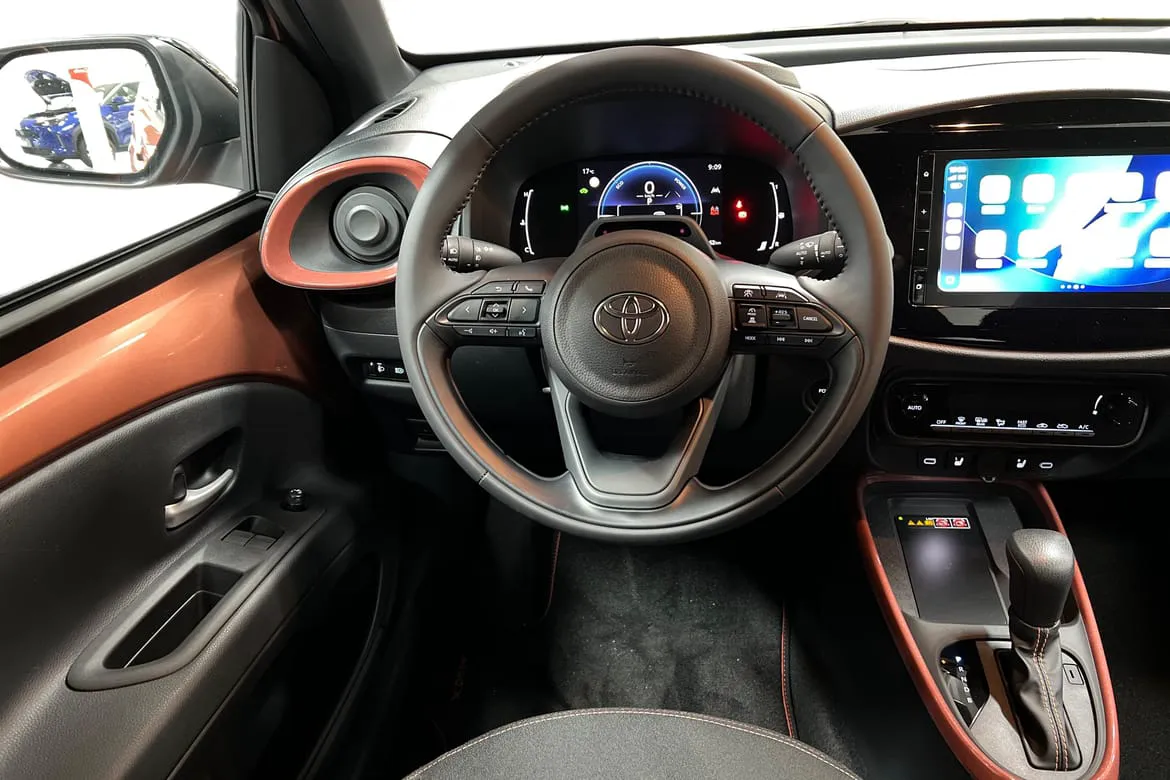 Vehicle image 2