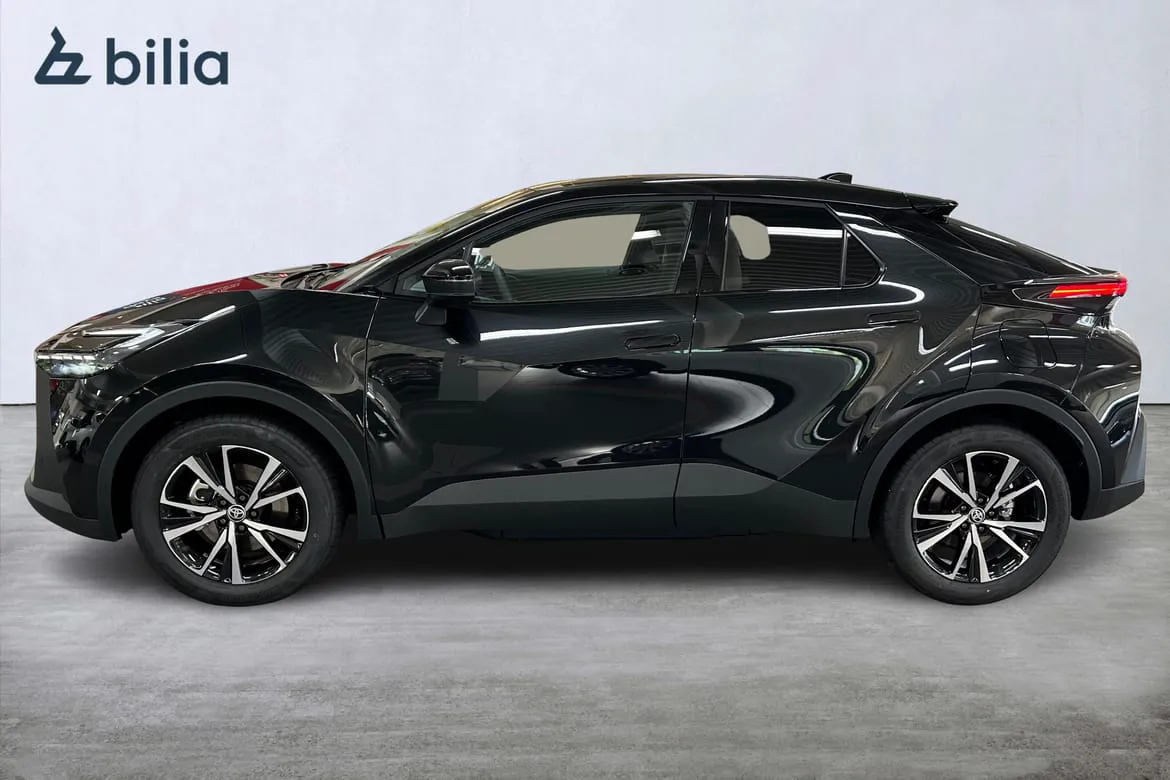 Vehicle image 7