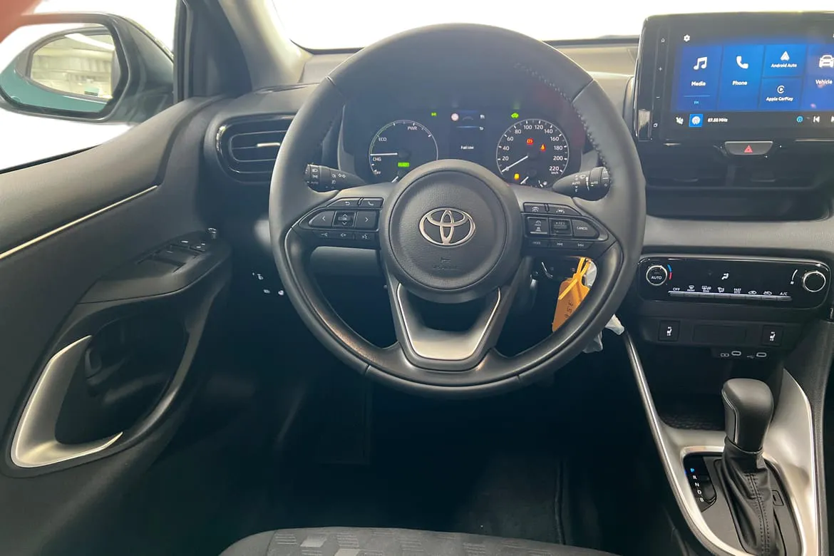 Vehicle image 9
