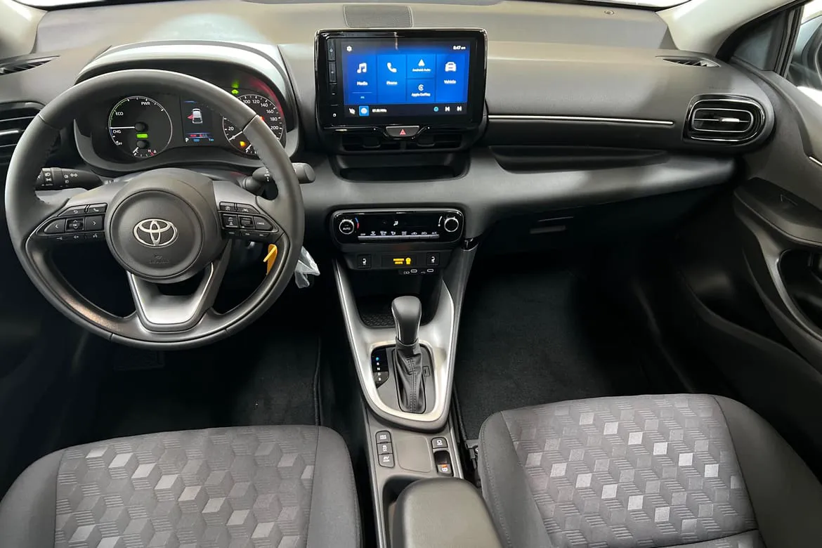 Vehicle image 8