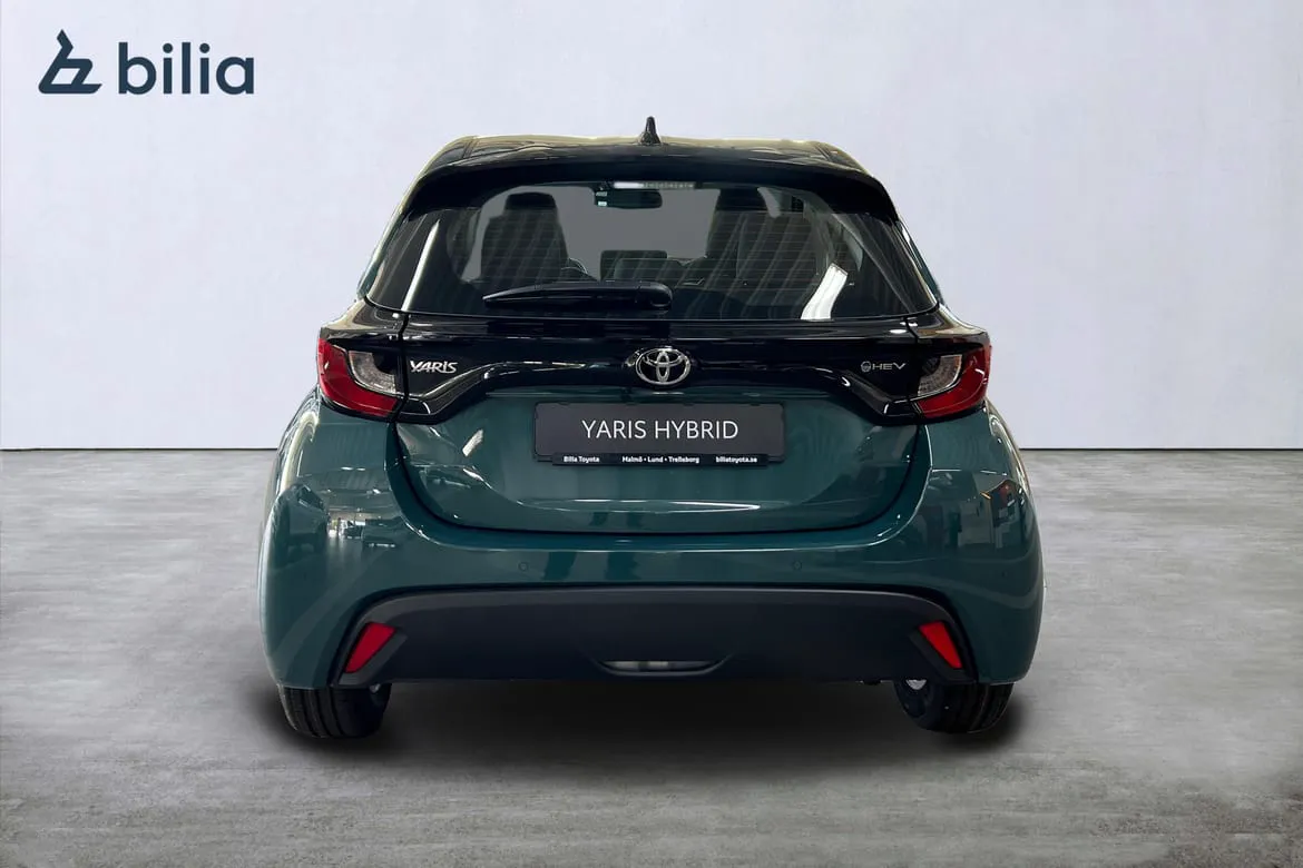 Vehicle image 7
