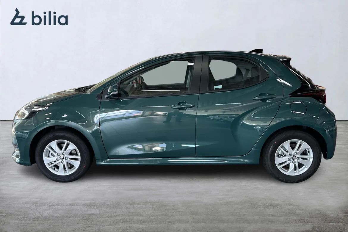 Vehicle image 5