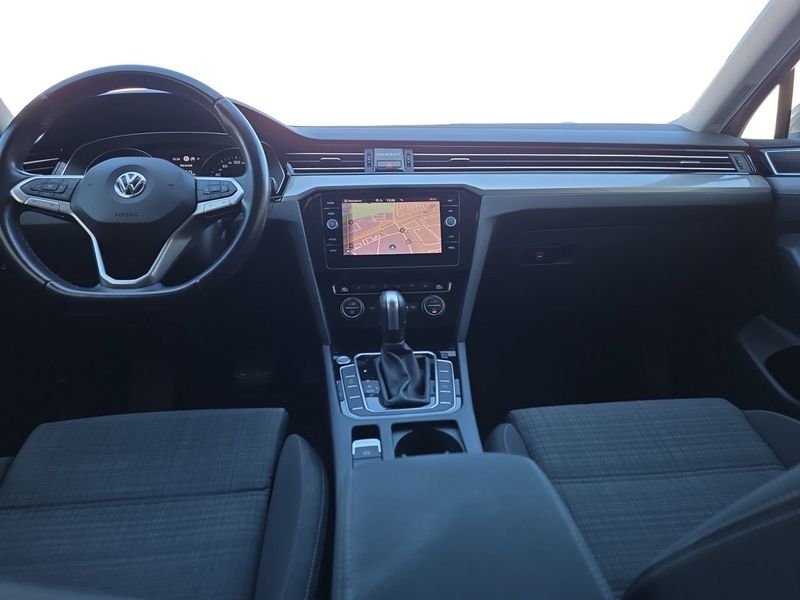 Volkswagen Passat bild 11