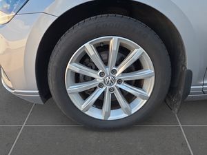 Volkswagen Passat bild 9