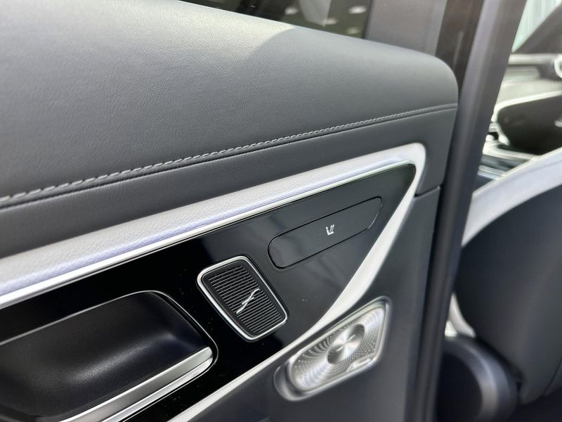 Mercedes GLC300 bild 12