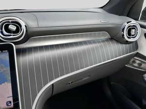 Mercedes GLC300 bild 11