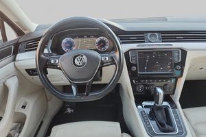 Volkswagen Passat bild 6