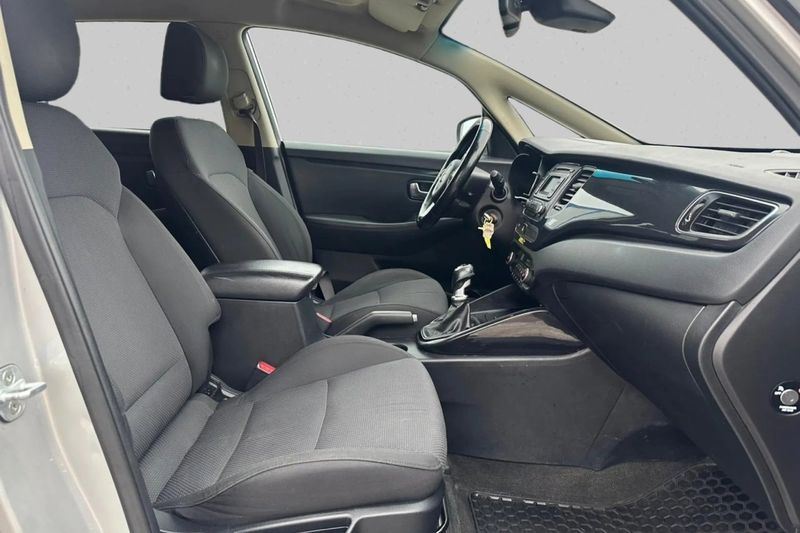 Kia Carens bild 8