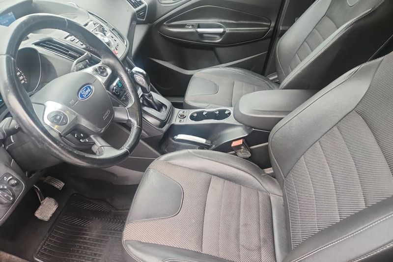 Ford Kuga bild 8