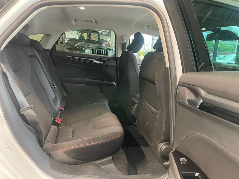 Ford Mondeo bild 13