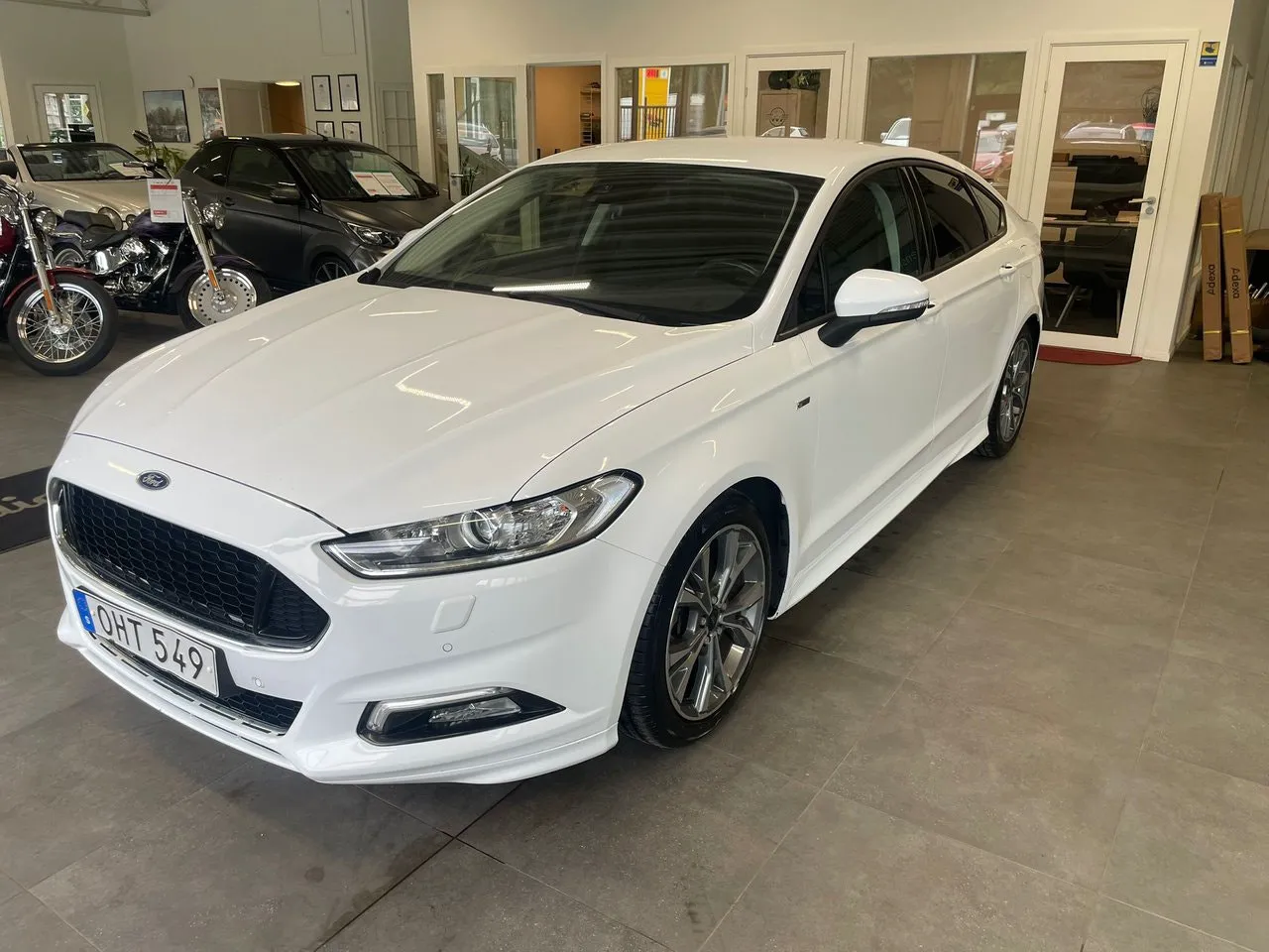 Vehicle image 1