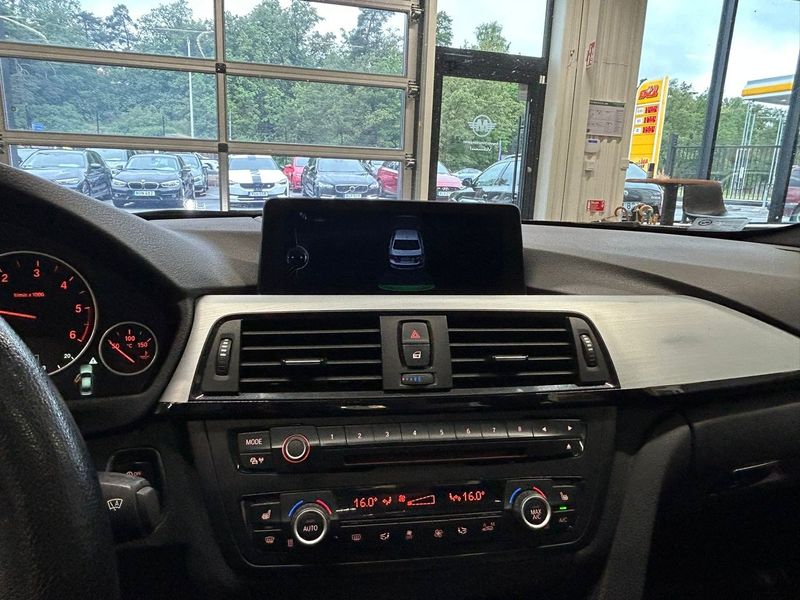 BMW 335 bild 18