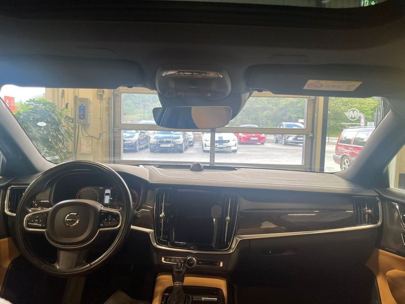 Volvo V90 bild 32