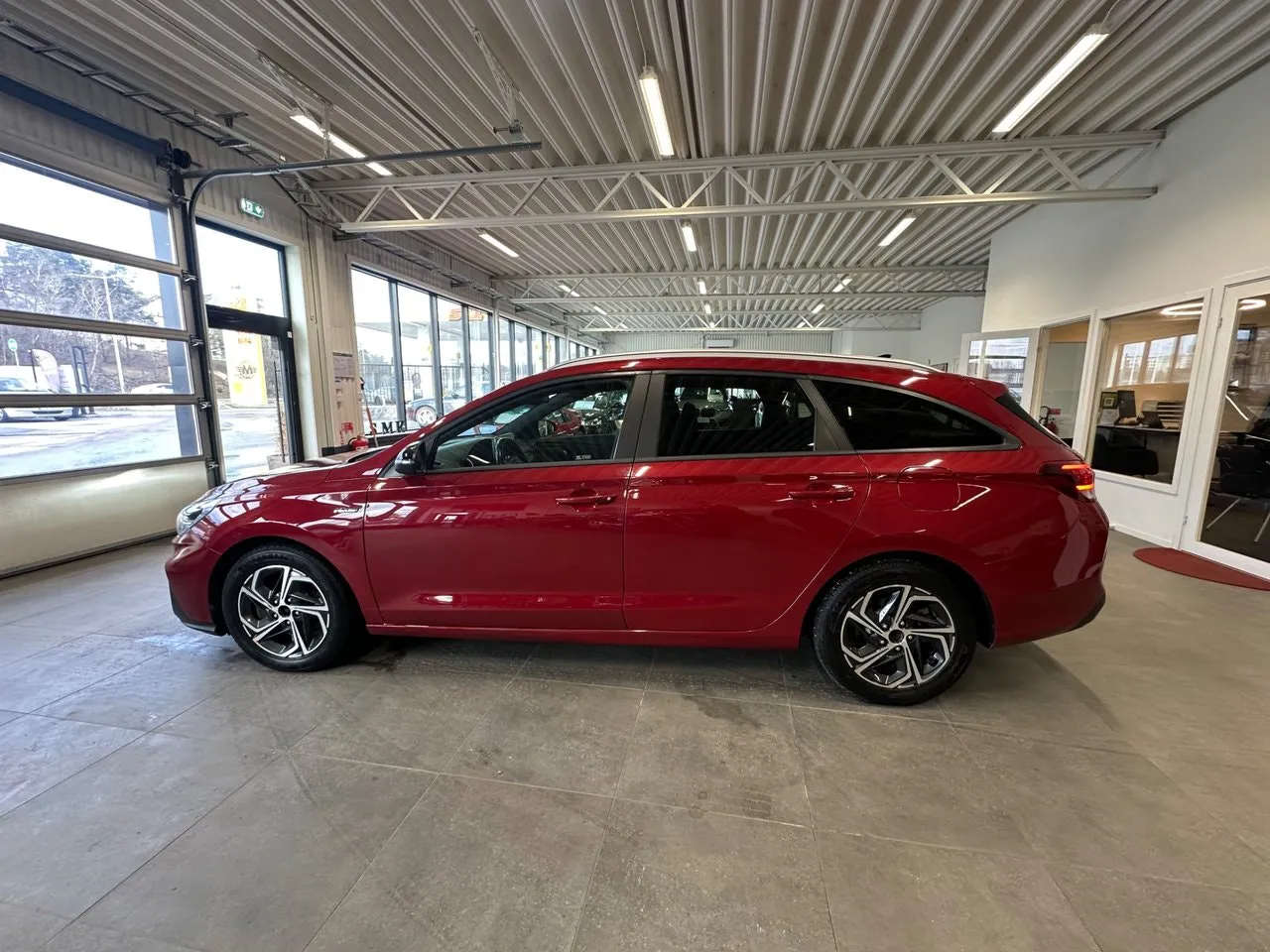 Vehicle image 3