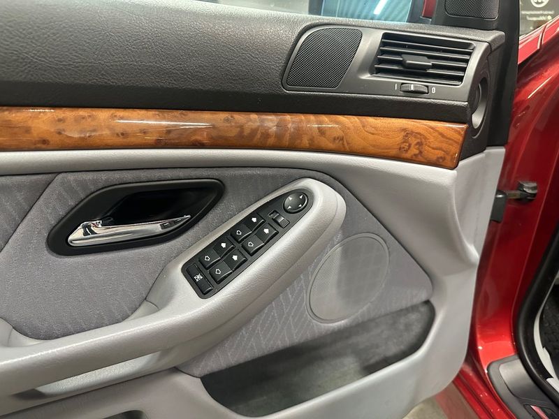 BMW 520 bild 11