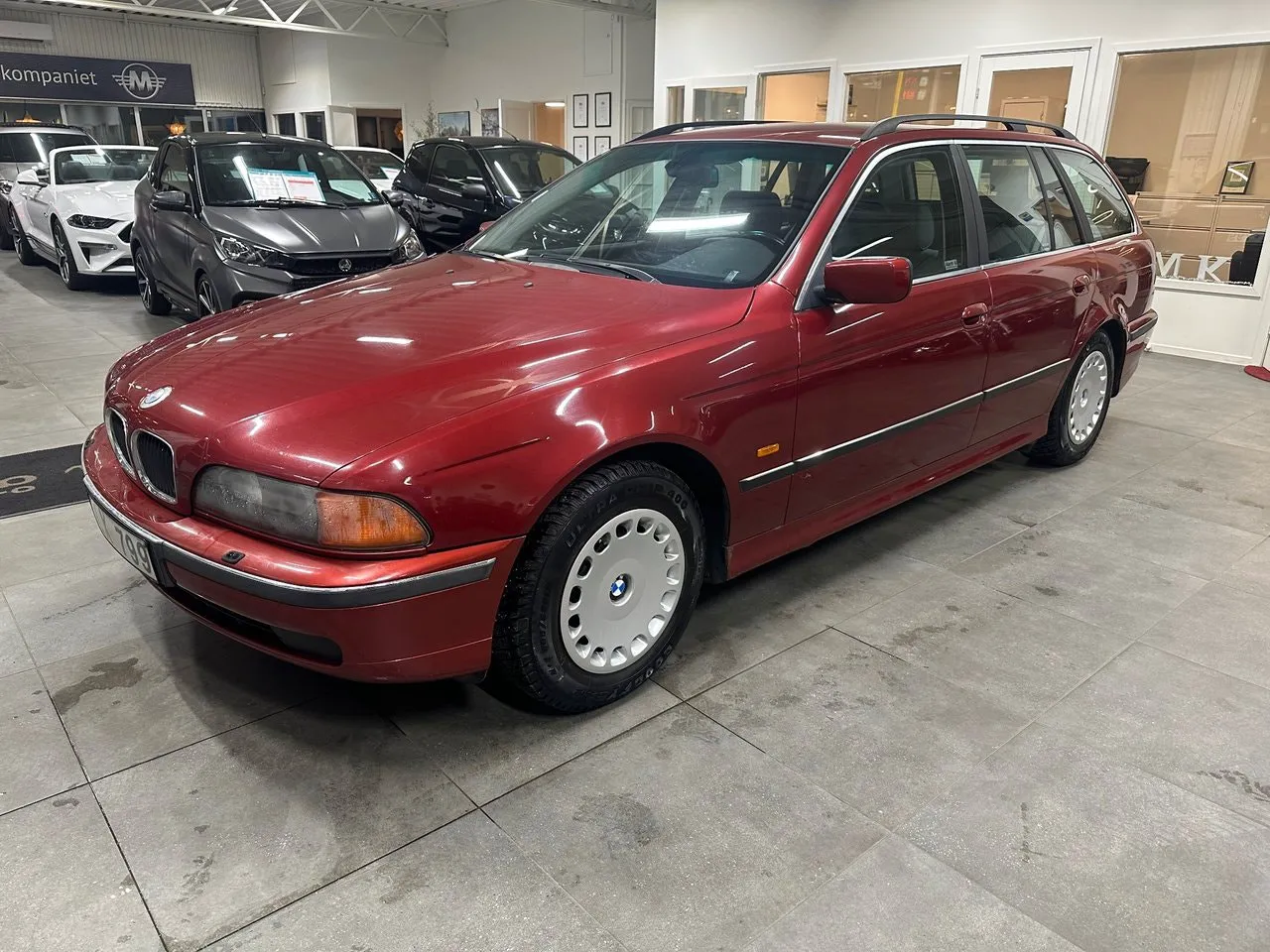 Vehicle image 1