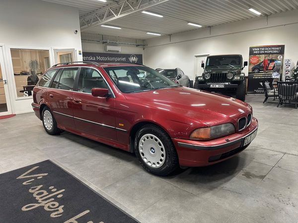 BMW 520 i Touring Svensksåld Dragkrok Farthållare - 1999