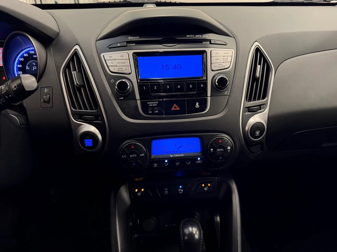 Vehicle image 20