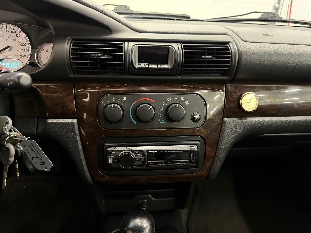Vehicle image 21