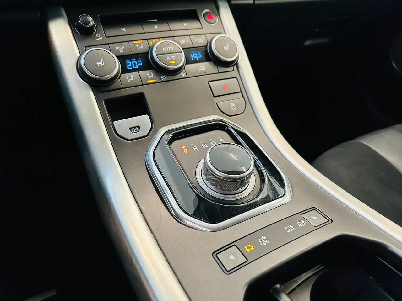 Vehicle image 20