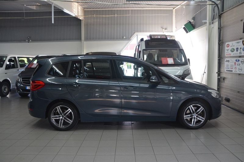 BMW 220 bild 2
