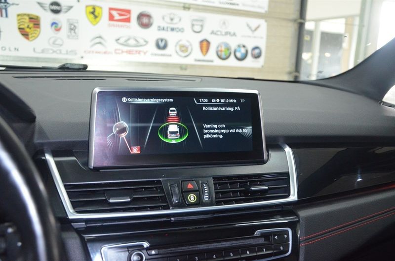BMW 220 bild 13