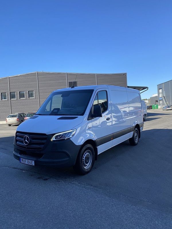 Mercedes Sprinter eSprinter 420 81 kWh A2 Select Lågt tak - 2025
