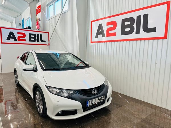 Honda Civic 1.6 i-DTEC Lifestyle /V-Hjul /Backkamera - 2013