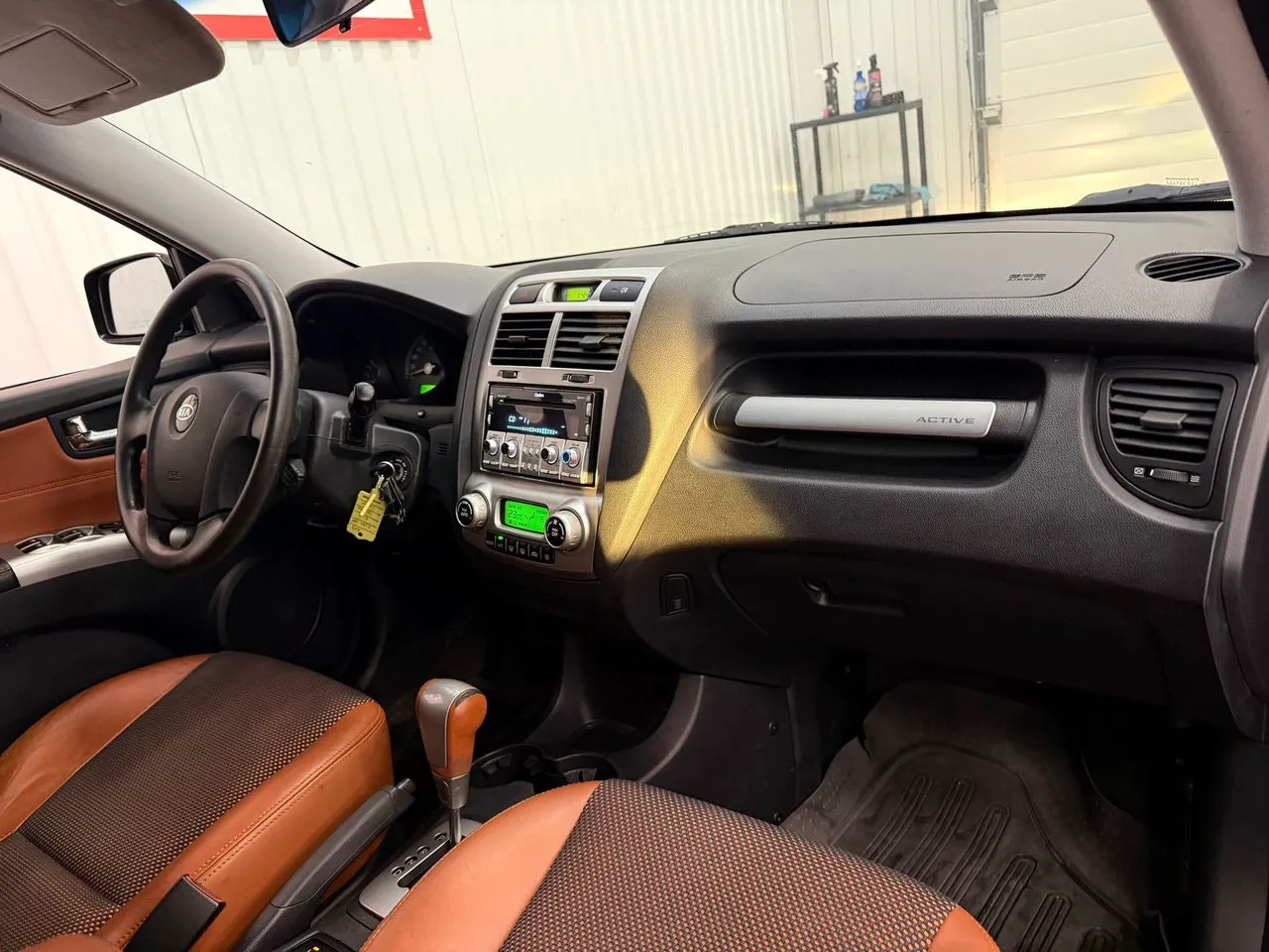 Vehicle image 9
