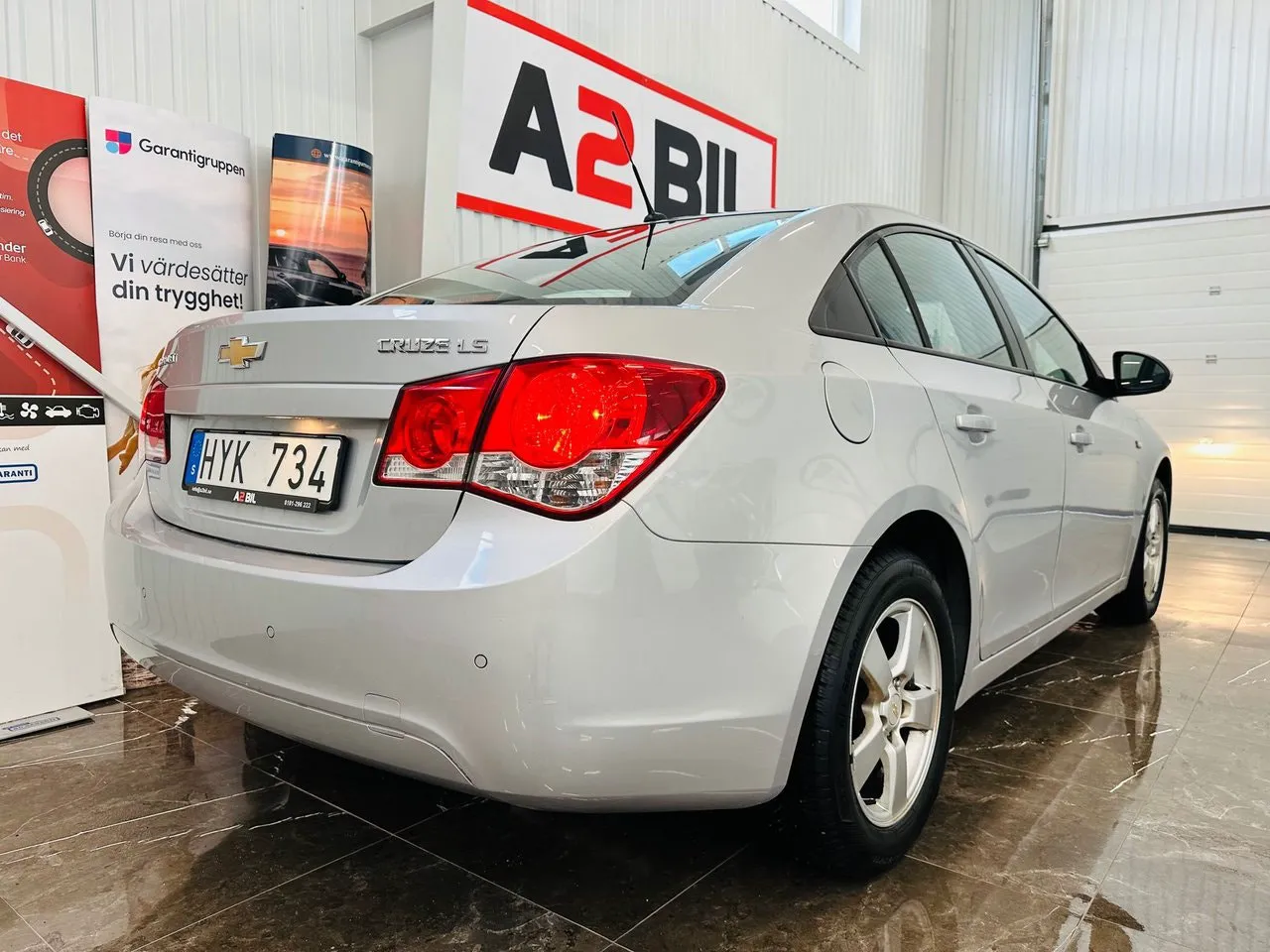 Vehicle image 5