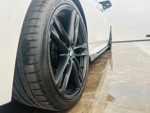 BMW 320 bild 8