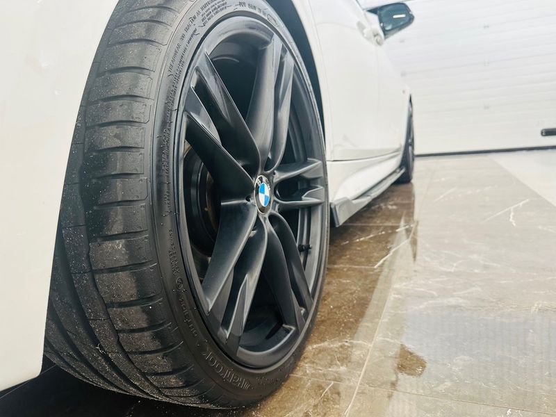 BMW 320 bild 8
