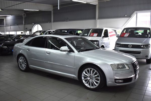 Audi A8 3.0 TDI V6 Quattro 233hk *Välutrustad* - 2009