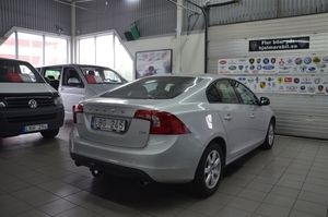 Volvo S60 bild 2