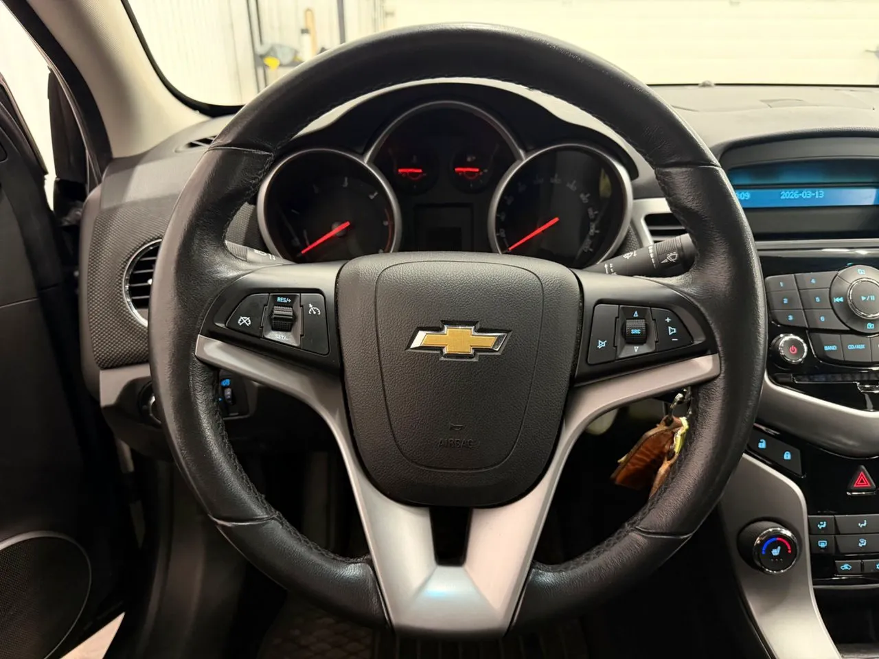 Vehicle image 16