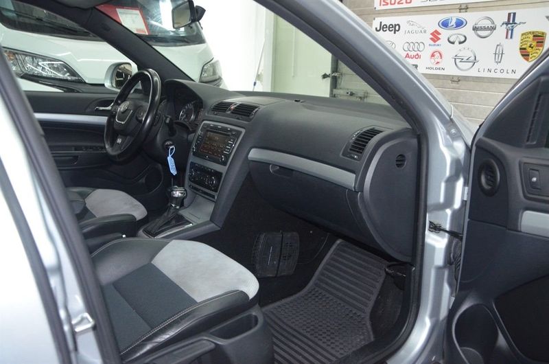Skoda Octavia bild 8