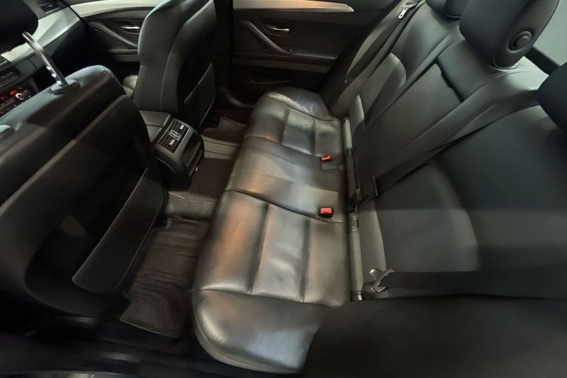 BMW 520 bild 9