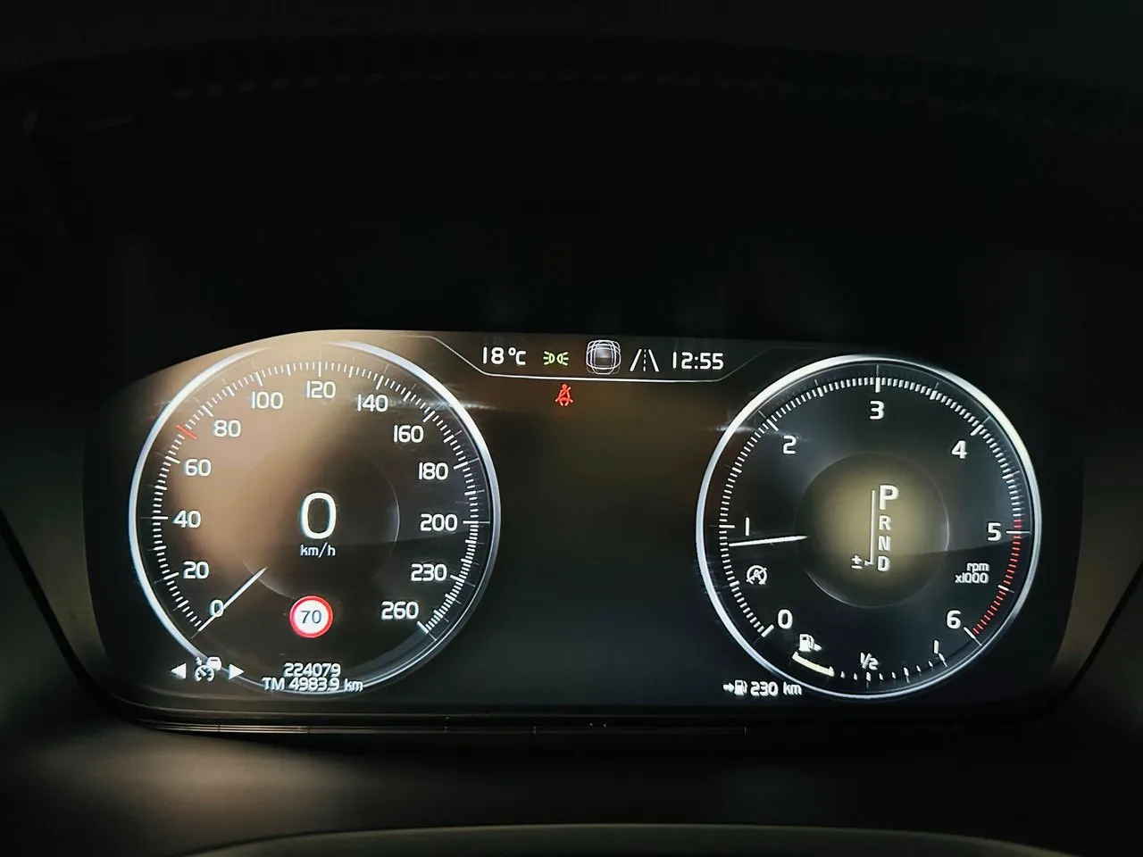 Vehicle image 18