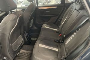 BMW 218 bild 9